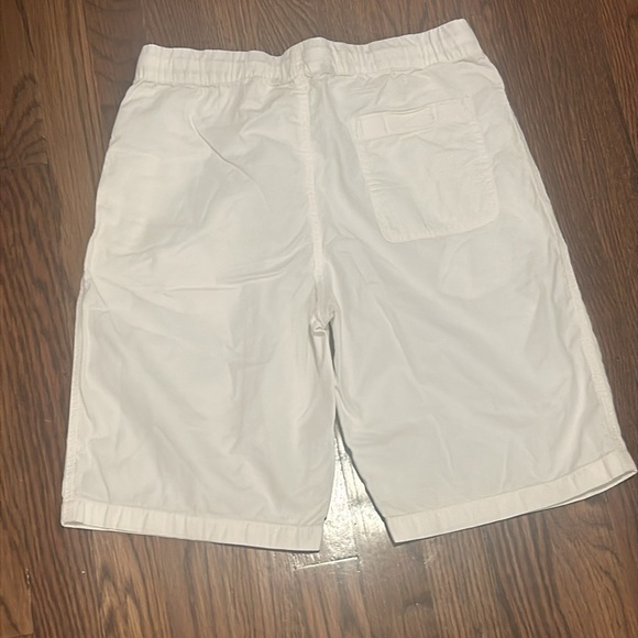 Ralph Lauren, Boys, White Shorts With Back Pockets, Size 14-16 - Picture 2 of 5